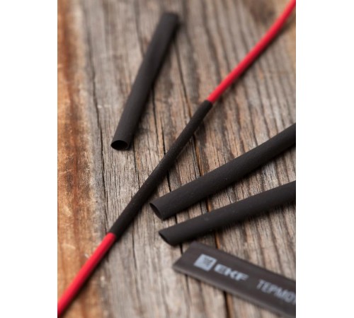 Термоусаживаемая трубка ТУТ нг 2.5/1.25 черная в отрезках по 1м PROxima  tut-2.5-b-1m  EKF