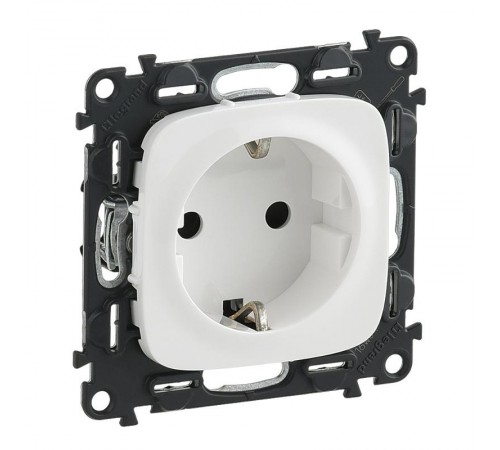 Valena ALLURE DIY Белый Розетка 1-ая с/з, безвинт.зажим  753721  Legrand