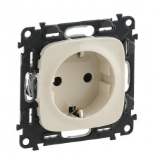 Valena ALLURE DIY Сл.кость Розетка 1-ая с/з с защитными шторками, безвинт.зажим  753820  Legrand