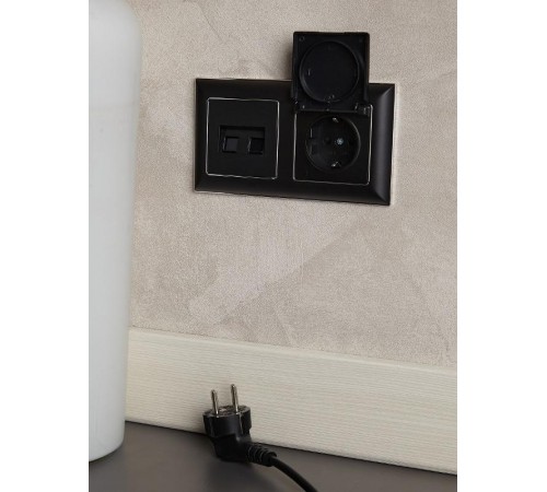 BRITE Рамка 2-ая РУ-2-Бр хром/черный  BR-M22-12-2-K23  IEK