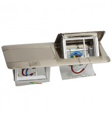 Выдвижной розеточный блок - неукомплектованный - IP 40 - 6 модулей - нержавеющая сталь  054022  Legrand