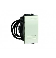 Brava белый Выключатель кнопочный с подсветкой 1 мод.  76021BL  DKC