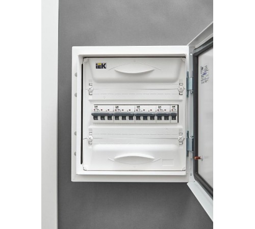 Выключатель автоматический трехполюсный M10N 3P B 63А 10кА ARMAT  AR-M10N-3-B063  IEK