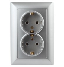 Розетка Intro Solo 4-205-03 с заземлением двойная 2X2P+E Schuko, 16А-250В, IP20, СУ, алюминий  Б0053664  Intro