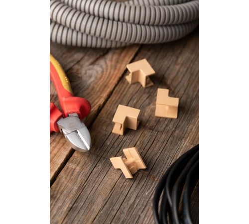 Угол внутренний (15х10) (4 шт) Plast EKF PROxima   под светлое деревоibl-15-10x4EKF