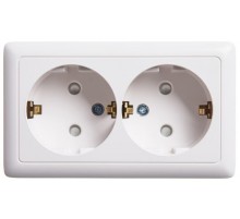 Хит Белый О/У с изолирующей пластиной Розетка 2-ая с заземлением со шторками, 16А  RA16-239I-B  SE