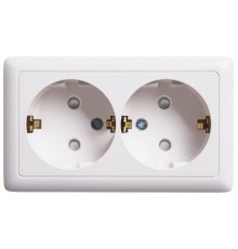 Хит Белый О/У с изолирующей пластиной Розетка 2-ая с заземлением со шторками, 16А  RA16-239I-B  SE