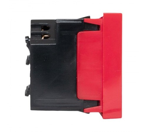 Розетка 45х45 с зазем. 45 градусов, быстрозажимные клеммы, красная E2MR16-028-70-45-SLEKF