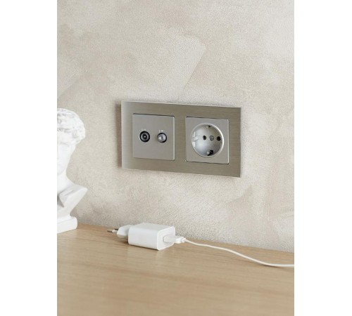 BRITE Рамка 2-ая РУ-2-1-БрА металл алюминий  BR-M22-M-K47  IEK