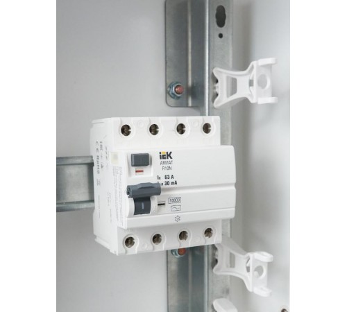 Выключатель дифференциальный (УЗО) R10N 4P 63А 30мА тип AC ARMAT  AR-R10N-4-063C030  IEK