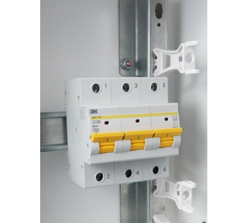 Выключатель автоматический трехполюсный ВА47-150 100А C 15кА KARAT  MVA50-3-100-C  IEK