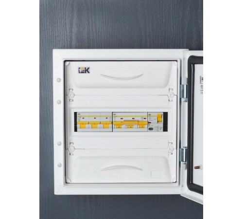 Выключатель автоматический трехполюсный ВА47-150 100А C 15кА KARAT  MVA50-3-100-C  IEK