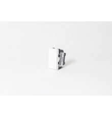 Выключатель одноклавишный 22,5х45 белый, с безвинтовым зажимом  200004  SPL