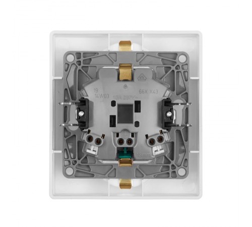 Etika Белый Розетка 2-я с заземлением со шторками, автозажимные клеммы  672233  Legrand