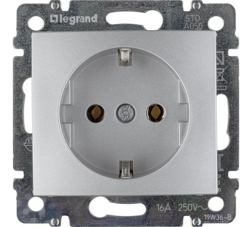 Valena Алюминий Розетка 1-ая с/з  770120  Legrand