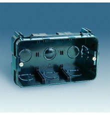 Simon 27 Прямоугольная коробка для скрытого монтажа, 70х122х42 мм, м/винтами 107 мм  27711-31  Simon