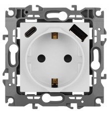 Розетка  Серия 12 12-4108-01 2P+E 16A-250В со шторками с USB type-A+C 5В-3А белый  Б0067752  ЭРА