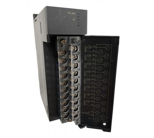 Аналоговый модуль расширения, 8 входов, ток SM3AI8C  SM3AI8C  SE