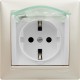 Valena Белый Розетка 1-ая с/з с крышкой и защитными шторками IP44 (к простой рамке)  774220  Legrand
