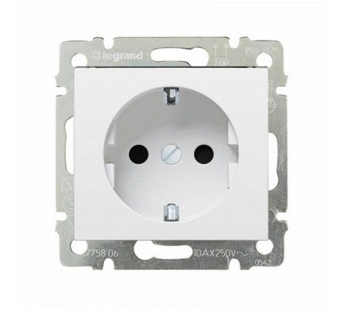 Valena Белый Розетка 1-ая с/з с защитными шторками  774421  Legrand