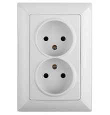 4-204-01 Intro Розетка 2х2P, 16А-250В, СУ, Solo, белый  Б0043326  Intro