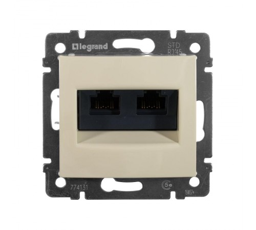 Valena Сл. кость Розетка комп(RJ45) 2-ая 5 кат.крепление винт с лапками  774131  Legrand
