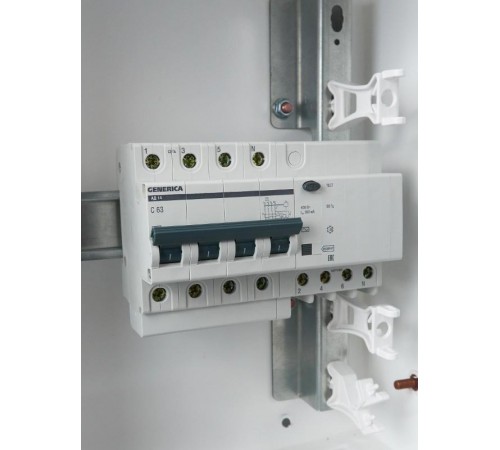 Выключатель автоматический дифференциального тока АД14 4п 63А C 300мА тип AC (8 мод)  MAD15-4-063-C-300  GENERICA