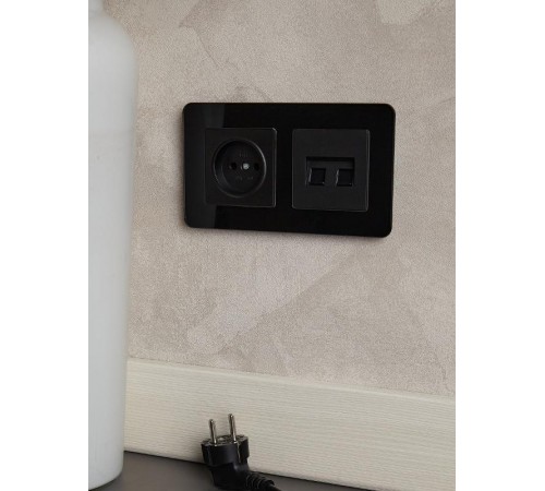 BRITE Рамка 2-ая РУ-2-2-Бр стекло черный RE  BR-M22-G-41-K02  IEK