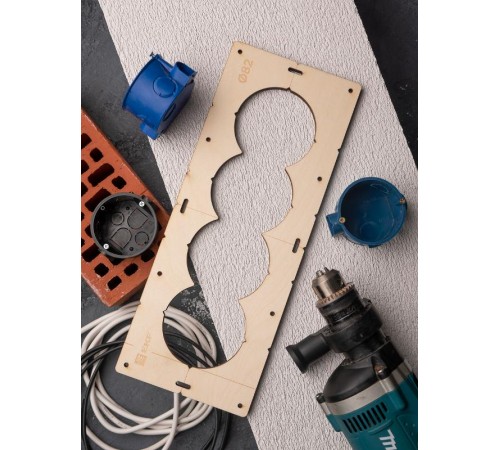 Шаблон для подрозетников c 4 отв. диам. 82 мм EKF Expert  sh-d82-4  EKF