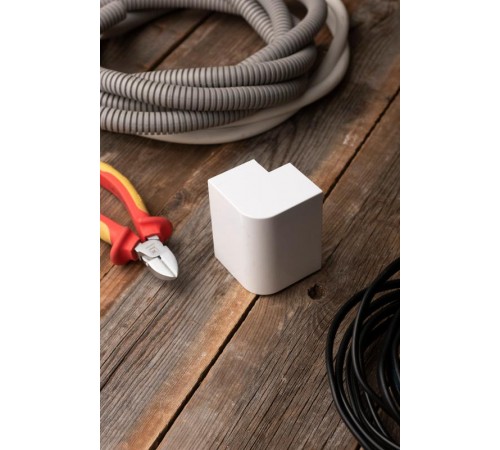 Угол внешний (80х40) белый -Plast  e-80-40  EKF