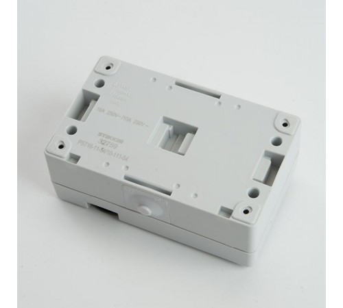 PST16-11-54/10-111-54 Блок: розетка 1-мест с/з, 250В, 16А+выключ 1-клав., 1-полюс, 250В, 10А, IP54  32759  STEKKER