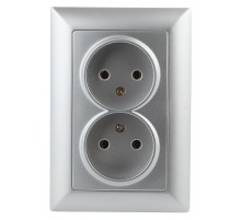 Розетка Intro Solo 4-204-03 без заземления двойная 2х2P, 16А-250В, IP20, СУ, алюминий  Б0053668  Intro