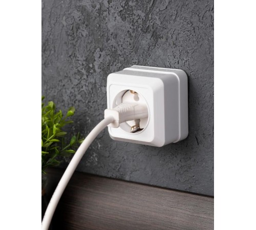 Рим Розетка 1-местная 16А с заземлением белая EKF  ENR16-028-10  EKF