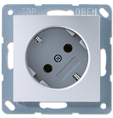 Штепсельная розетка SCHUKO 16A 250V~ ; угол наклона 45 °; алюминий  A520-45KIAL  Jung