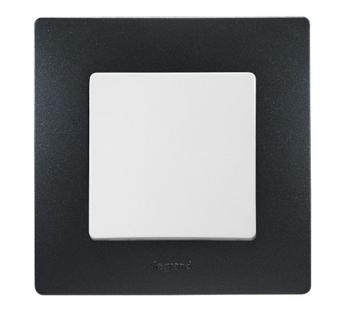 Etika Белый Выключатель/Переключатель IP44 10А  672200  Legrand