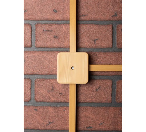 Коробка распределительная KMP-030-030 (75х75х25) светлое дерево EKF PROxima  plc-kmr-030-030-s  EKF