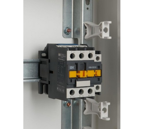 Контактор КМИ-23210 32А 230В/АС3 1НО   KKM21-032-230-10  IEK