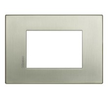 Axolute. Рамка Air, итальянский стандарт 3 мод. Цвет "Матовый титан"  HW4803TIS  Legrand