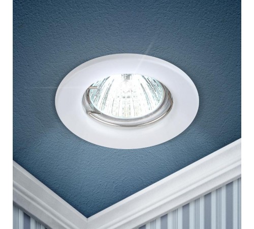 Светильник точечный встраиваемый под лампу ST1 50Вт MR16 белый штампованный  C0043797  ЭРА