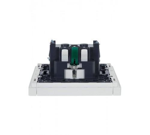 FORTE&PIANO Розетка с заземлением со шторками безвинтовое крепление 16А FP213 белый  FP-R14-16-1-K01  IEK