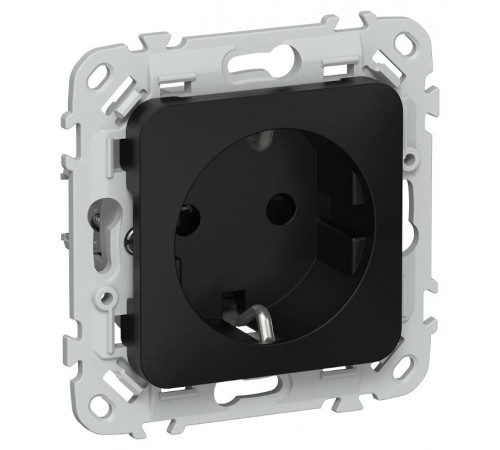 FLITE Розетка с заземлением со шторками 16А РСш11-0-ФлЧ черный  FI-R14-16-K02  IEK