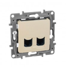 Etika Слоновая кость Розетка компьютерная 2-ая RJ45, категория 6 UTP  672354  Legrand