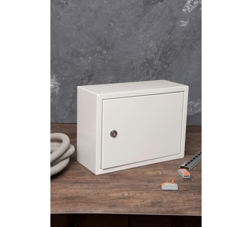 Щит распределительный навесной ЩРН-9 (ВхШхГ) 220х300х120мм IP31 Basic  mb21-9-bas  EKF