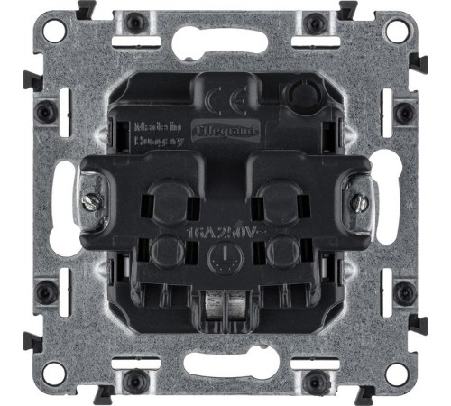 Valena ALLURE DIY Алюминий Розетка 1-ая с/з с защитными шторками, винт.зажим  753924  Legrand