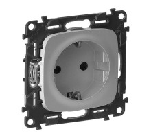 Valena ALLURE DIY Алюминий Розетка 1-ая с/з с защитными шторками, винт.зажим  753924  Legrand