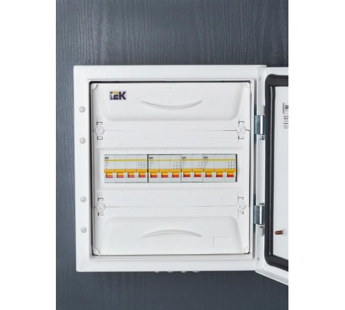 Выключатель нагрузки модульный (мини-рубильник) ВН-32 3Р 100А  MNV10-3-100  IEK