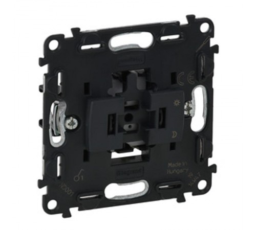 Valena Мех IN'MATIC Выключатель 1-клавишный 10АХ 250В  752001  Legrand