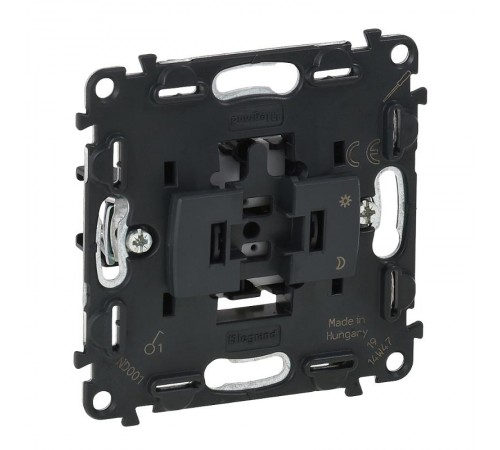 Valena Мех IN'MATIC Выключатель 1-клавишный 10АХ 250В  752001  Legrand