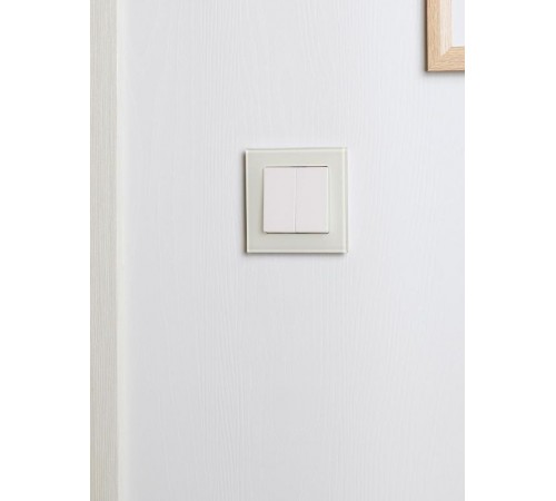 BRITE Рамка 1-ая РУ-1-2-БрВа стекло ванильный  BR-M12-G-K10  IEK