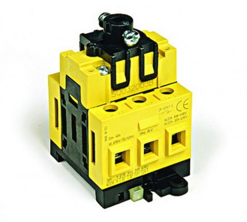 Выключатель нагрузки трёхполюсный  с установкой на монтажную плату сер  AM2503B  DKC